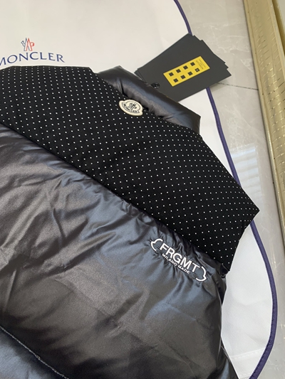 ハイクオリティダウンジャケット素材ディテール